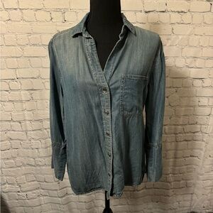 Very very cute denim V-neck long sleeve